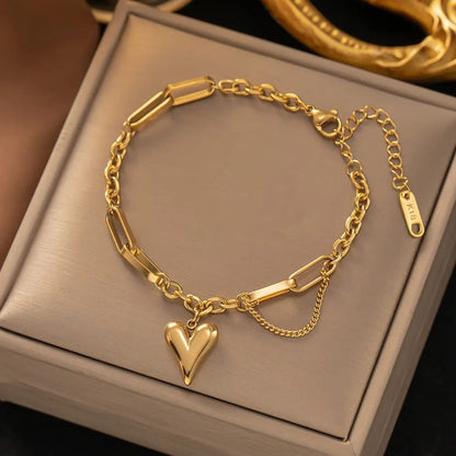 Chic Gold-Plated Heart Charm Bracelet