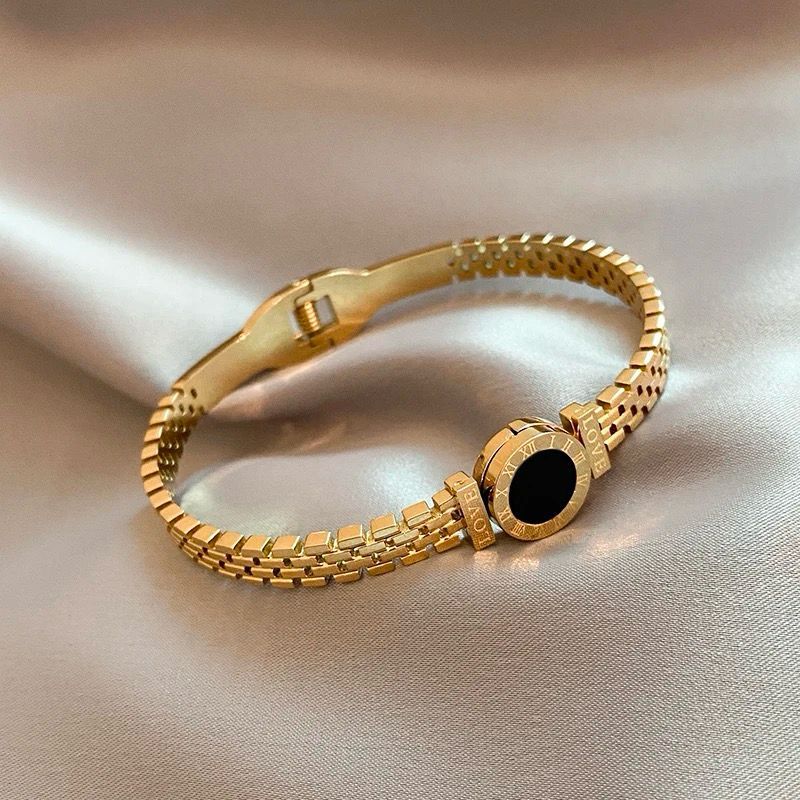 Luxury Gold-Plated Roman Dial "LOVE" Bracelet Set